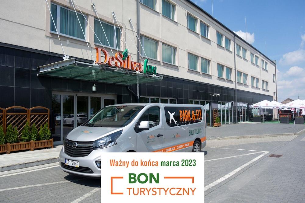 Desilva Inn Katowice Airport Pyrzowice Bagian luar foto